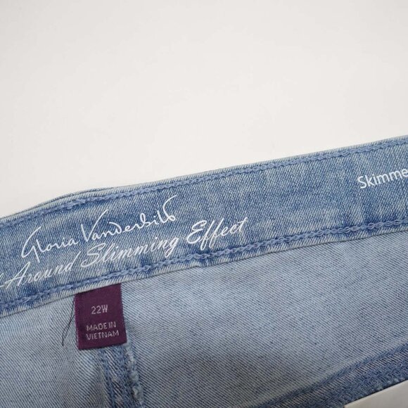 Gloria Vanderbilt Women's Kaia Skimmer Capri Jeans Size 22W NWT Blue High Rise - Picture 4 of 8